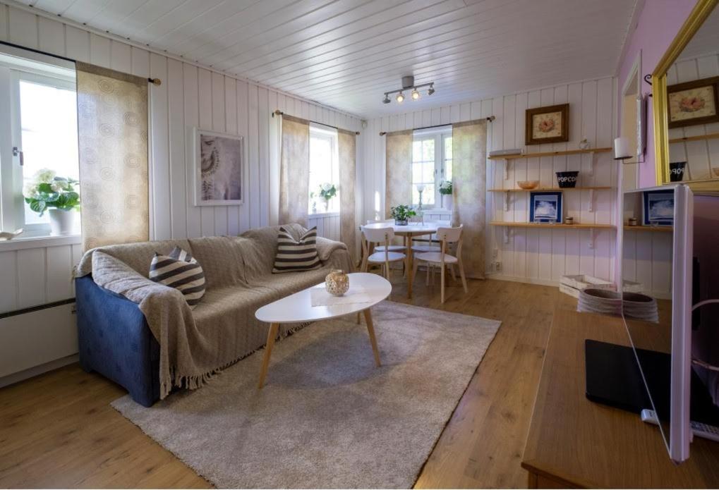 Lilla Groena Huset Pa Garden Härnösand Εξωτερικό φωτογραφία